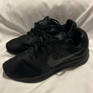 Nike Downshifter 7 Running Shoes Black Anthracite 852466-004 Women’s Size 8.5